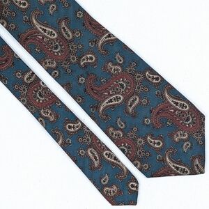 Burberrys of London Tie 100% Silk  Paisley Print Hand Sewn Vintage Blue Red Tan